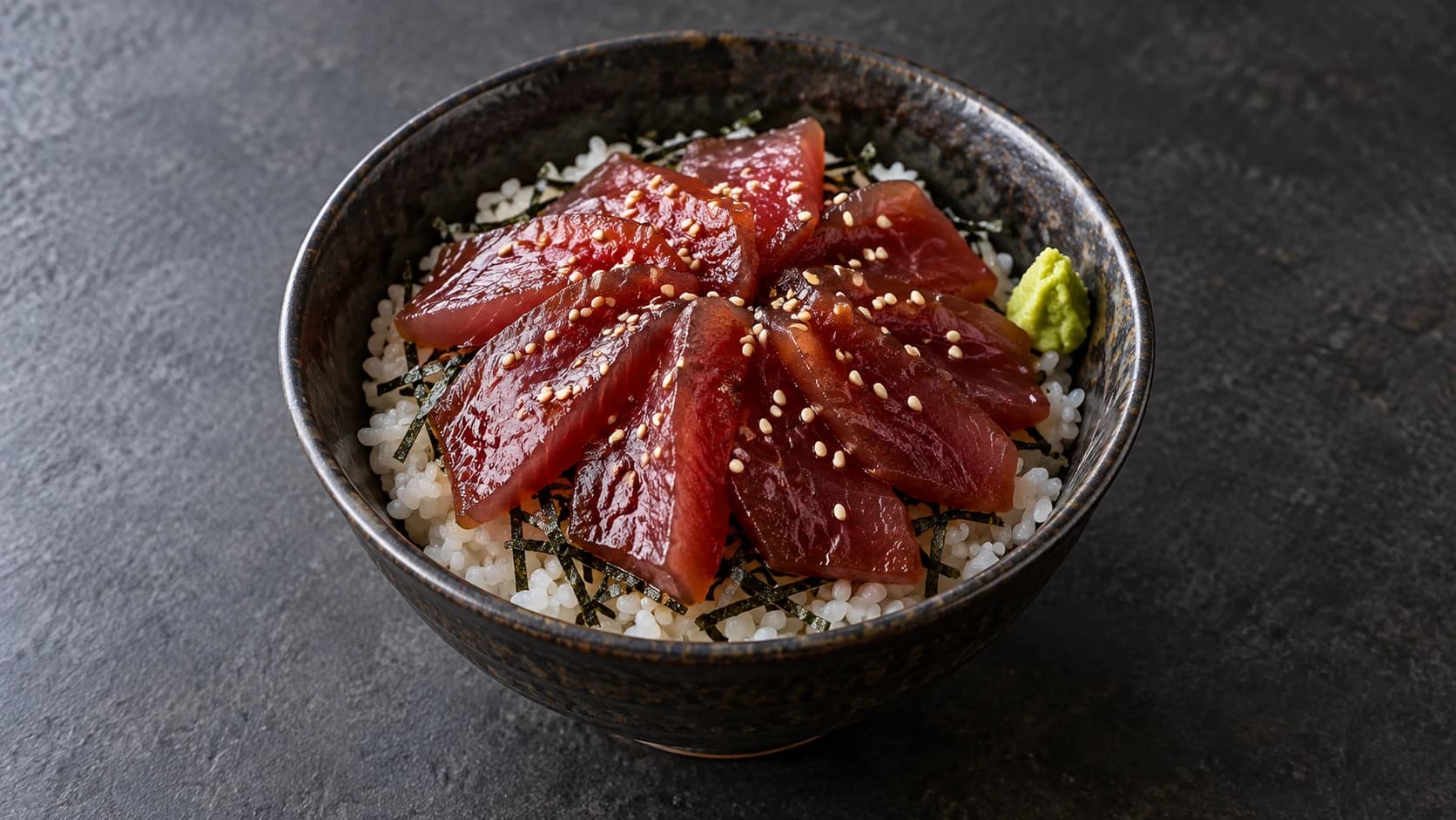 まぐろ漬け丼